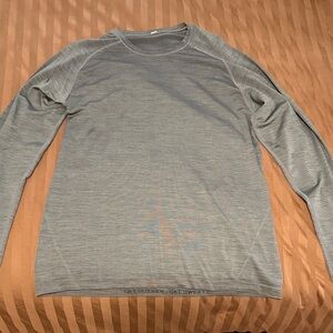 lululemon athletica Gray Long Sleeve Tee